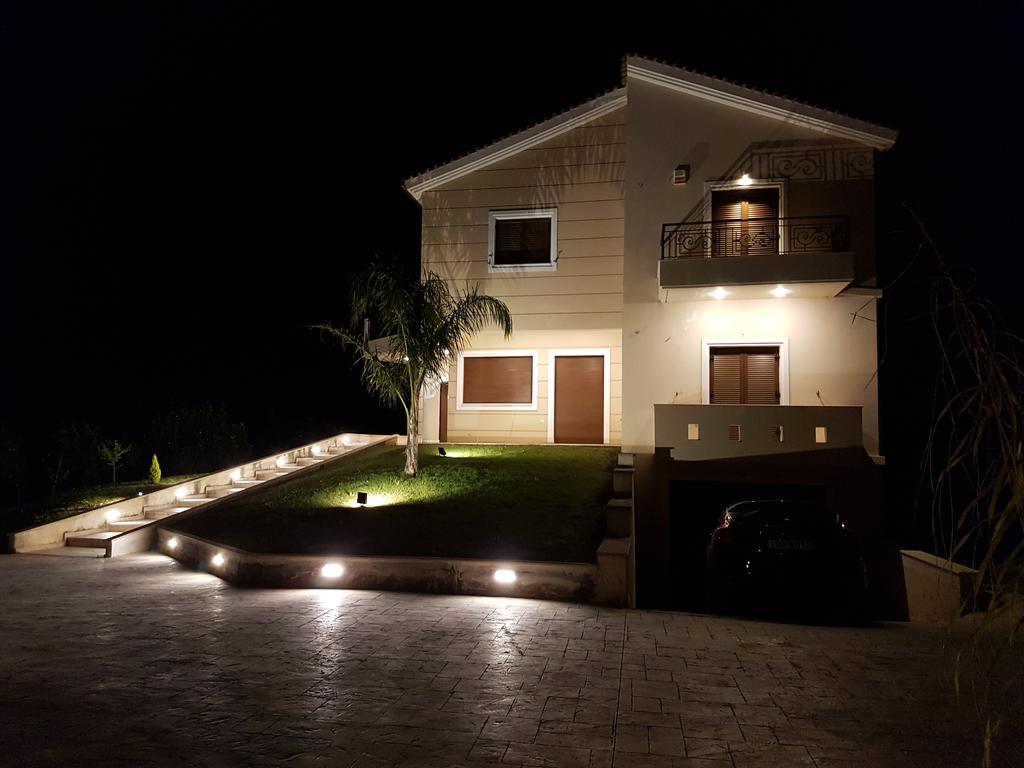Dimitris Villa Aigio Exterior photo